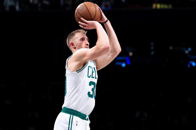 开云体育-包含今夜波士顿凯尔特人队长鼓劲：中超节点到来，更衣室稳定，高层口径保持一致的词条